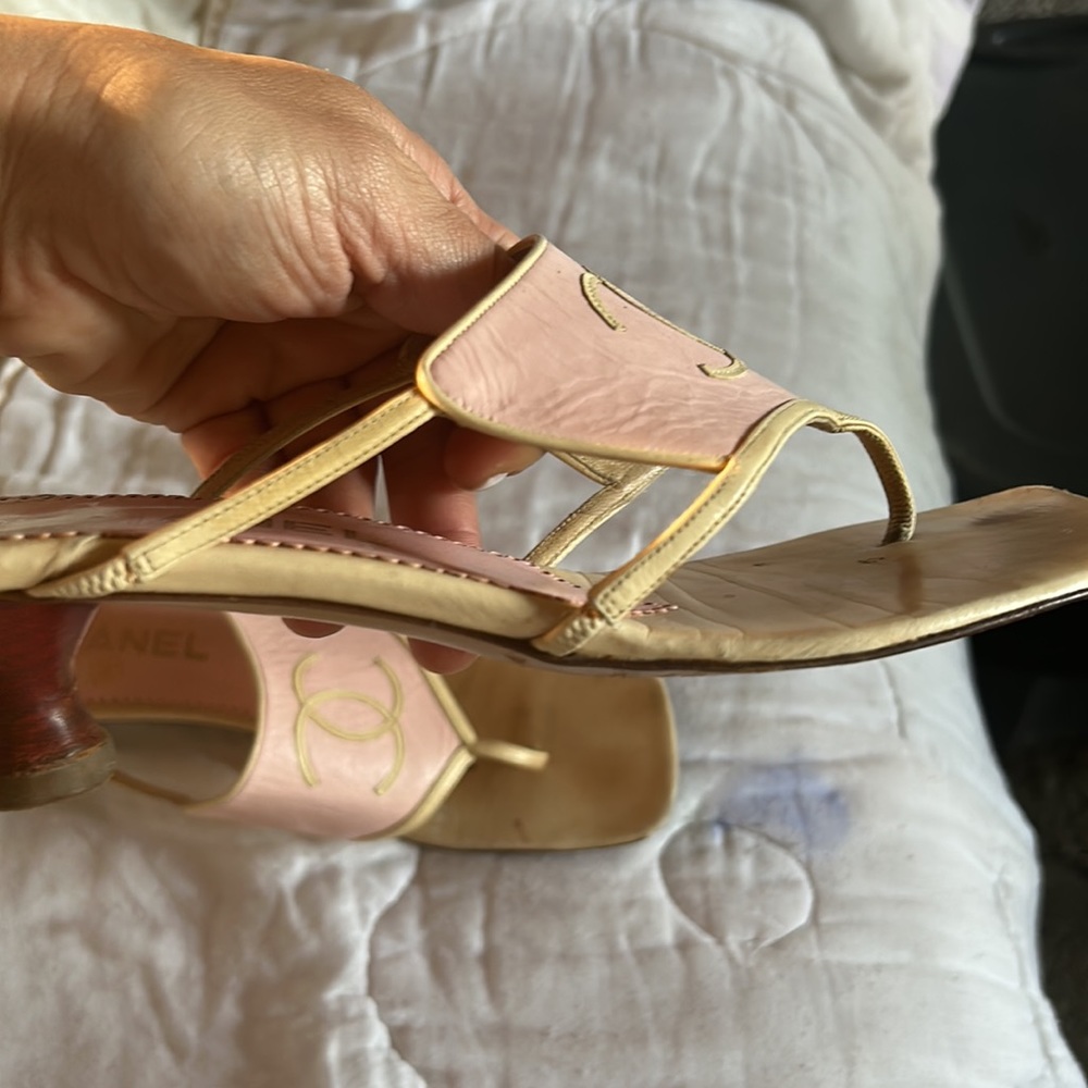 AUTHENTIC Chanel sandals - Picture 8 of 10